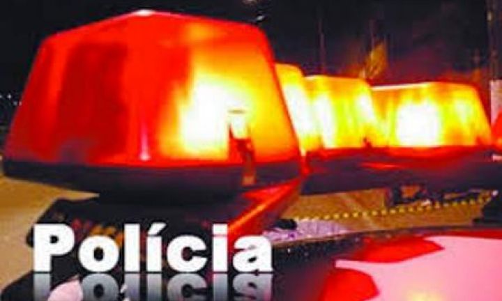 Homens envolvem-se em acidente com veículo roubado em Avaré
