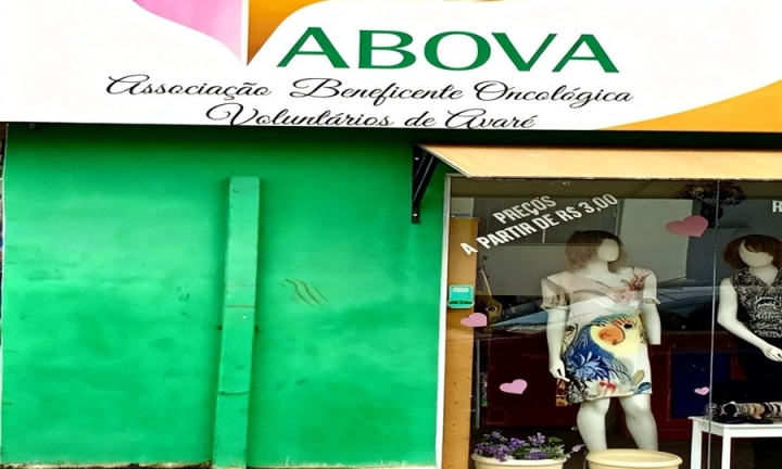 Bazar da Abova transforma solidariedade em cuidado e esperança em Avaré