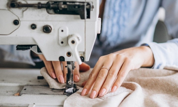 Curso gratuito de costura industrial está com inscrições abertas até dia 17
