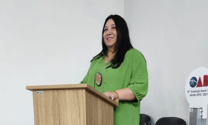 Delegada da DDM ministra palestra na OAB sobre violência contra a mulher