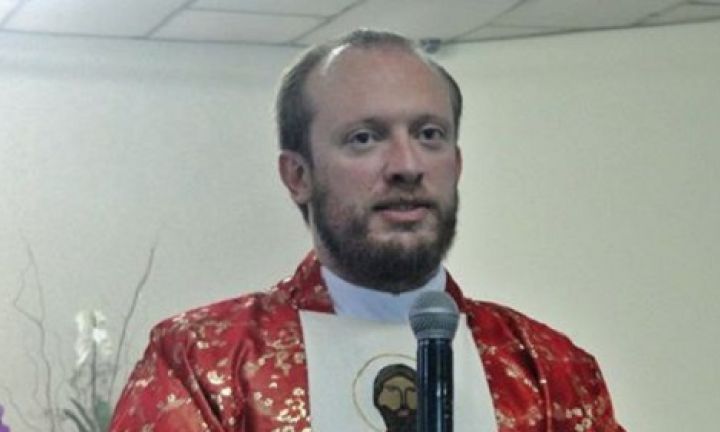 Padre João Paulo segue internado na UTI: quadro é regular