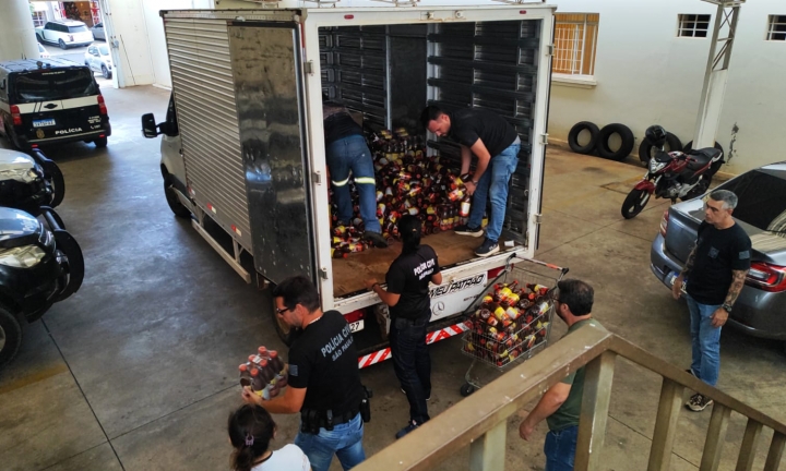 Polícia Civil retira de circulação produtos potencialmente impróprios para o consumo