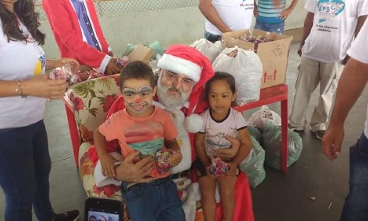 Voluntários proporcionam um Natal melhor para as famílias carentes de Avaré
