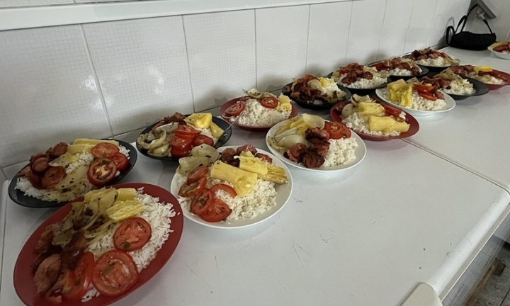 Horta Solidária incentiva plantio de alimentos orgânicos na Casa de Passagem