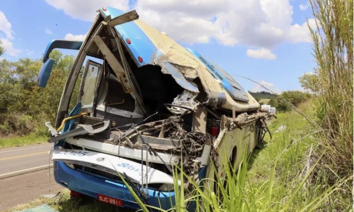 TRAGÉDIA EM TAGUAI: Motorista que causou 42 mortes vira réu