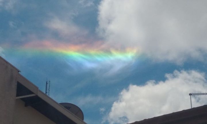 Avareenses registram aparição de arco-íris atípico