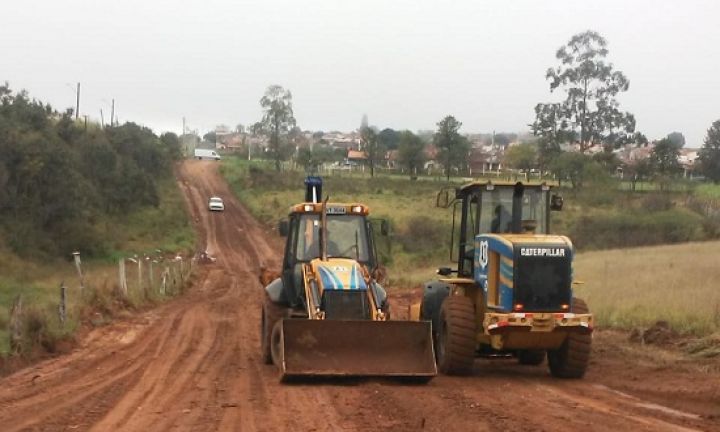 Prefeitura inicia obra de pavimentação da Avenida Vereador Paulo Ward