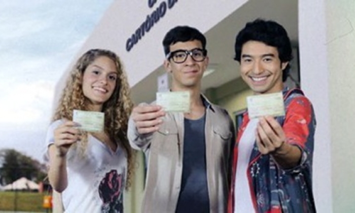 TSE promove campanha para incentivar jovens a tirar o título de eleitor