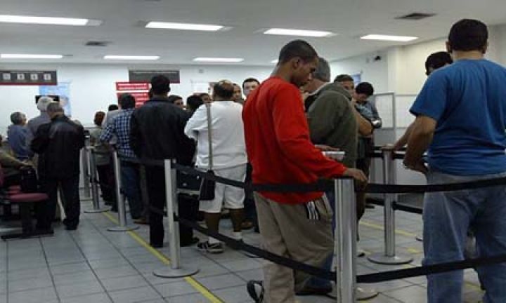 Bancos não abrirão nesta sexta-feira, 30