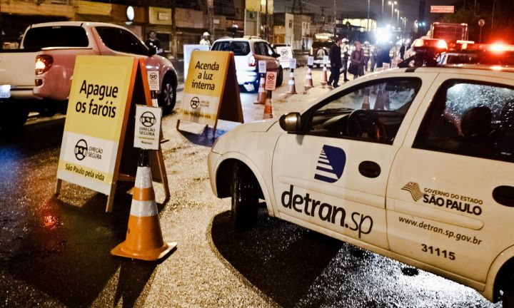 Blitz da Lei Seca do Detran-SP autua sete motoristas em Avaré