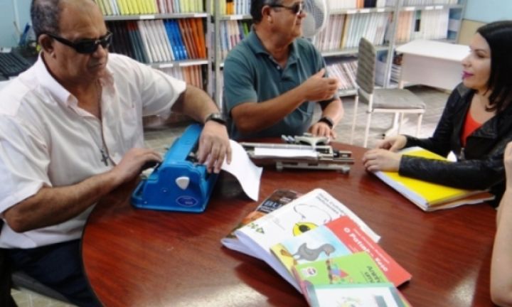Prefeitura homenageia os Amigos da Inclusão