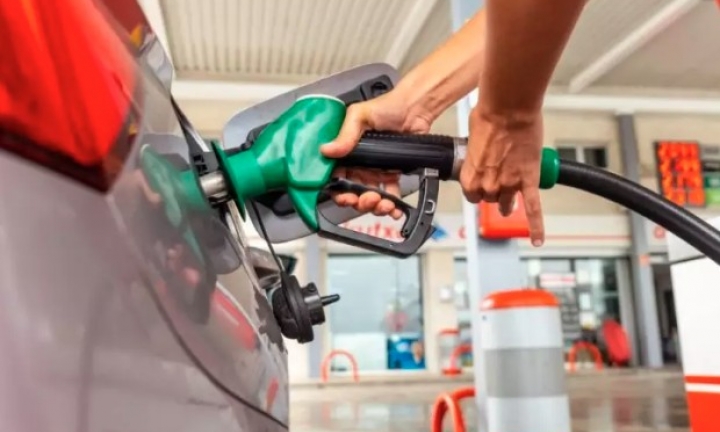 Preço da gasolina pode cair R$ 0,12 nos postos de combustíveis