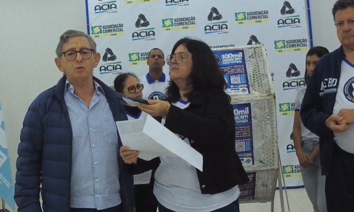 ACIA realiza o 1º sorteio da Campanha R$ 100 mil em vales-compra