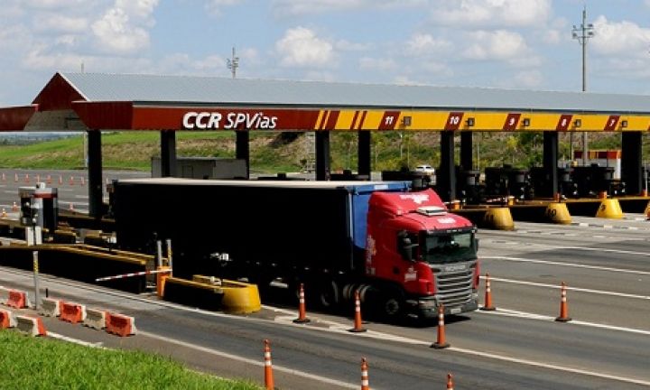 Operação Natal: 50 mil veículos devem trafegar na SP-255