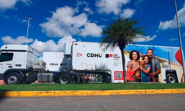 CDHU Móvel leva atendimento para famílias do município de Avaré