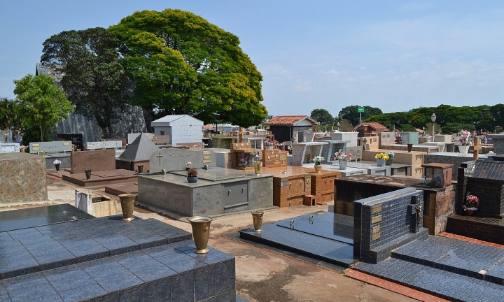 Cemitério Municipal promove recadastramento de jazigos