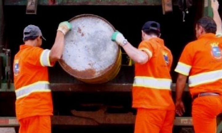 População questiona sobre a coleta de lixo em Avaré