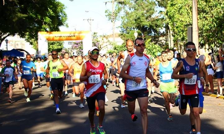 Confira resultados e fotos da 77ª Corrida Elias de Almeida Ward