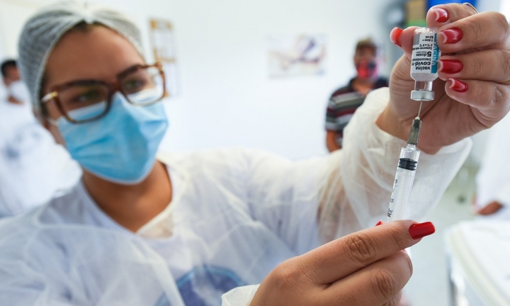 Próxima pandemia poderá ser pior, diz criadora da vacina da AstraZeneca