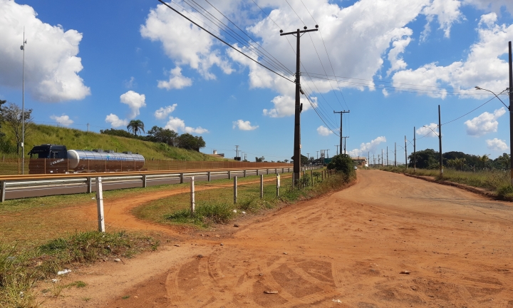 Prefeitura prepara pavimentação da Avenida Cunha Bueno