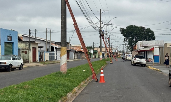 Avaré elimina 18 km somente em 2026 de fios irregulares em ação inédita com a CPFL