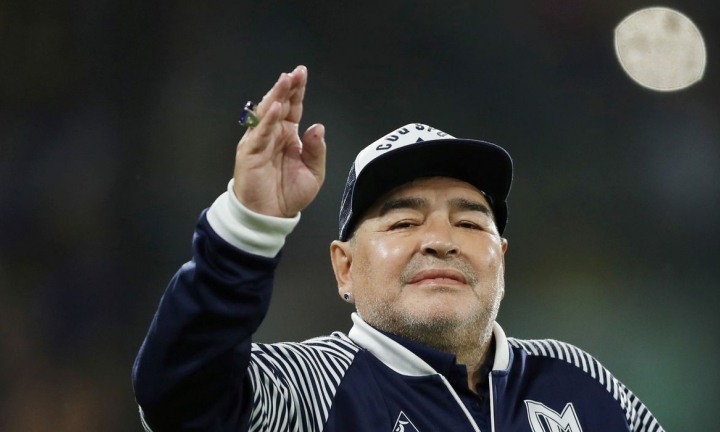 Ex-jogador Diego Maradona morre aos 60 anos
