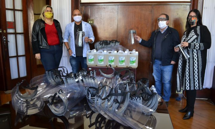 IFSP doa máscaras e álcool em gel para a Prefeitura de Avaré