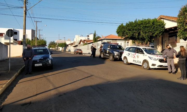 Polícia Civil encontra um quilo de maconha e prende 1 por tráfico