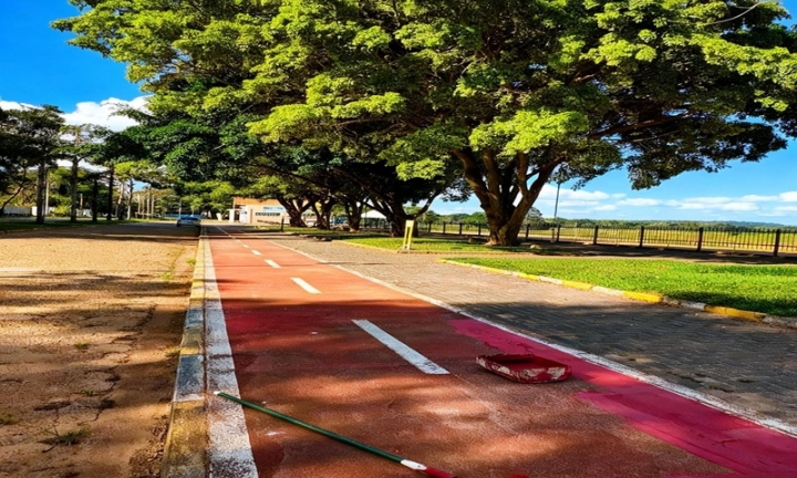 Parceria entre Turismo e Serviços revitaliza ciclovia do Balneário Costa Azul