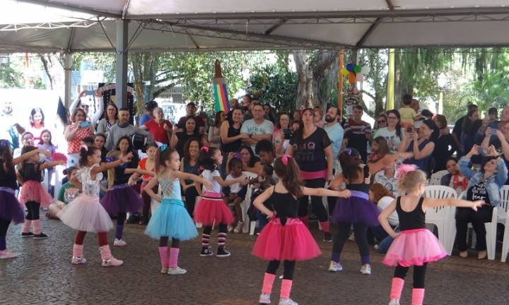 Mostra da Educação Infantil promove integração entre escola, família e população