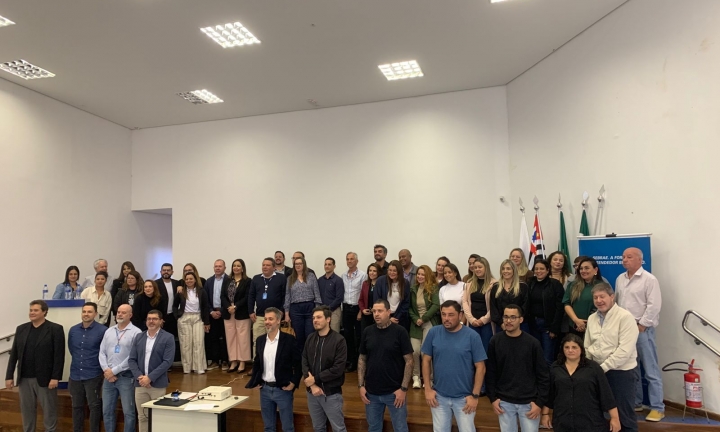 Encontro do SEBRAE sobre cadeia têxtil reúne empresários do setor em Avaré