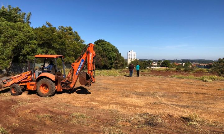 Município inicia construção de escola no Bairro Alto