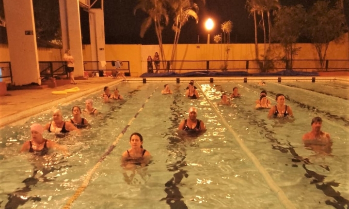 Piscina Municipal reinicia atividades após passar por limpeza