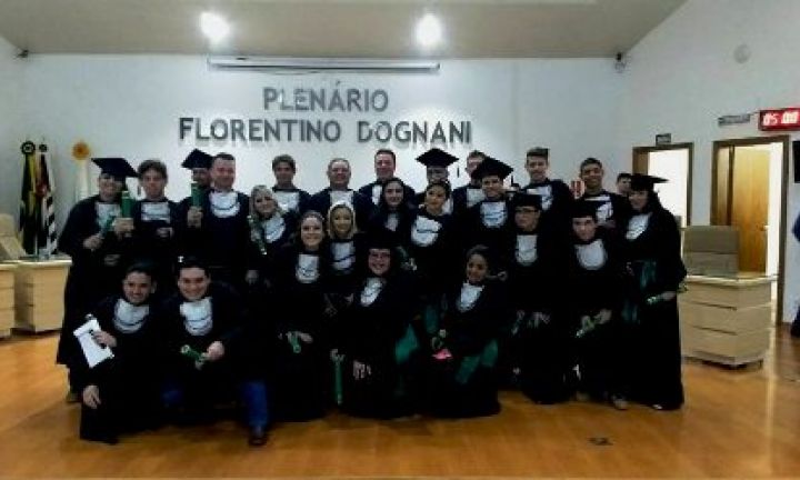 Curso Técnico em Agronegócios forma 3ª turma em Itaí