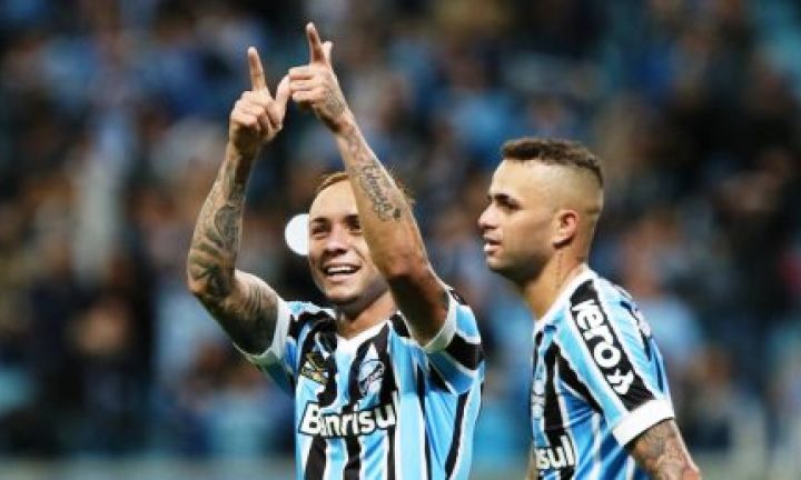 São Paulo perde para o Grêmio e o Flamengo segue na liderança