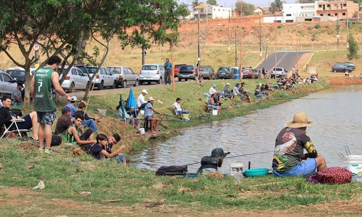 Dia dos Pais terá evento de pesca no lago Bertha Bannwart