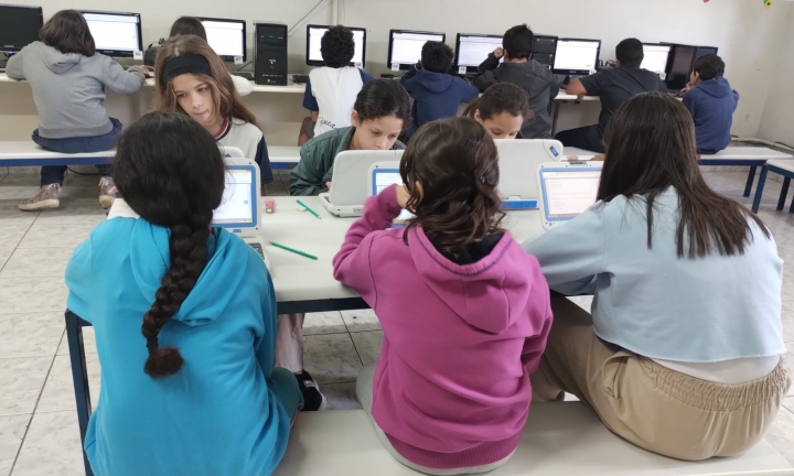 Alunos de Informática da Rede Municipal de Ensino passam por avaliação 