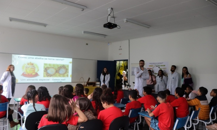 Vitrine do mel: UNEDUVALE promove a quinta edição da FAMEL