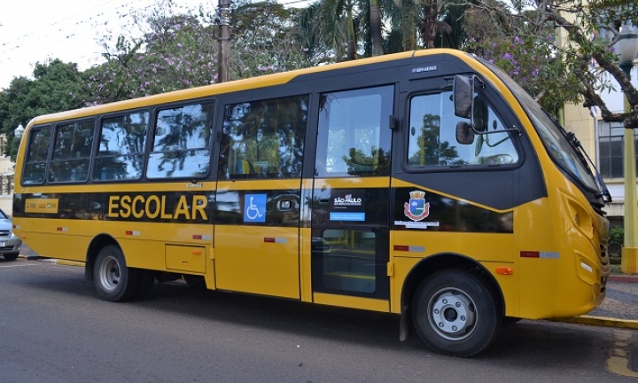 Novo ônibus escolar vai atender alunos da zona rural de Avaré