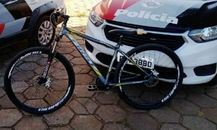 Polícia Militar prende autor de furto de bicicleta de estabelecimento comercial