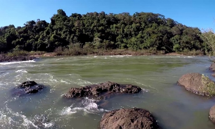 Corpo de homem é encontrado flutuando no Rio Paranapanema