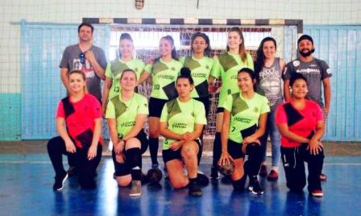 Equipe mirim de handebol é campeã da Liga Regional