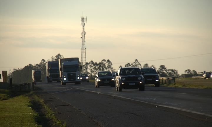 Operação Páscoa prevê mais de 32 mil veículos no trecho de Avaré da SP-255