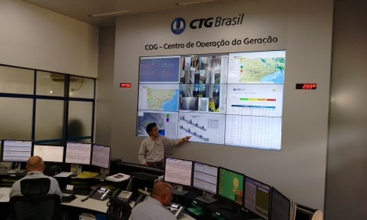 Jornalistas avareenses visitam Usina da CTG Brasil em Chavantes