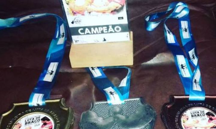 Atletas avareenses são premiados em Copa de Luta de Braço