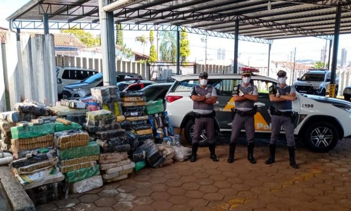 Policiamento Rodoviário apreende quase 4 toneladas de maconha