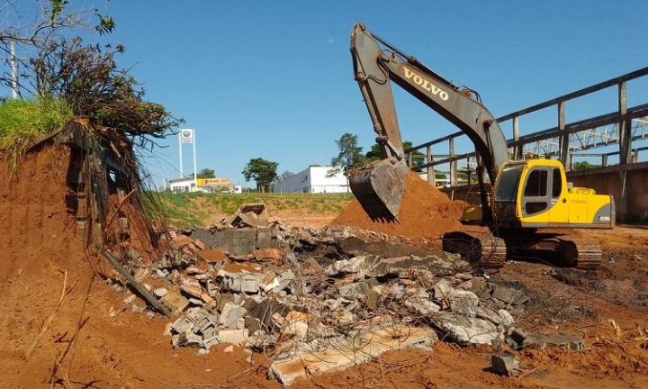 Ação da Prefeitura de Avaré retira cerca de 400 toneladas de amianto abandonado