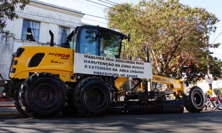 Prefeitura de Avaré adquire motoniveladora zero km