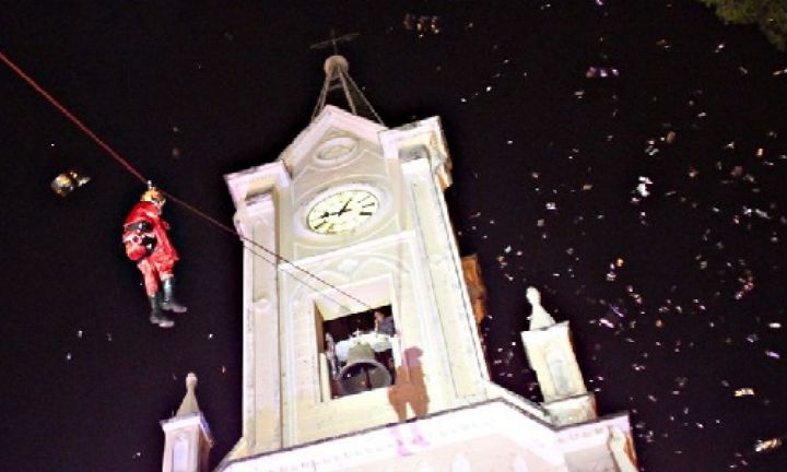 Papai Noel fará descida de tirolesa da torre do Santuário