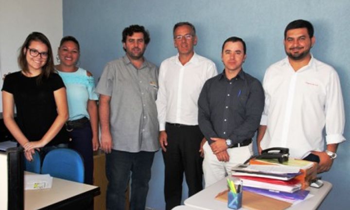 Prefeitura de Cerqueira César se reúne com a Associação Comercial